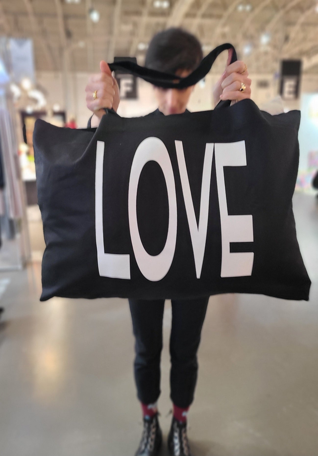 LOVE Tote Bag Black