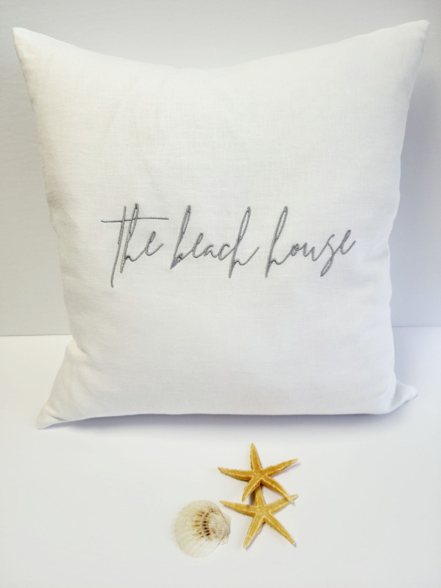 the beach house linen pillow 18"x18"