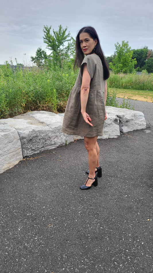 The LILY Linen Dress in Olive