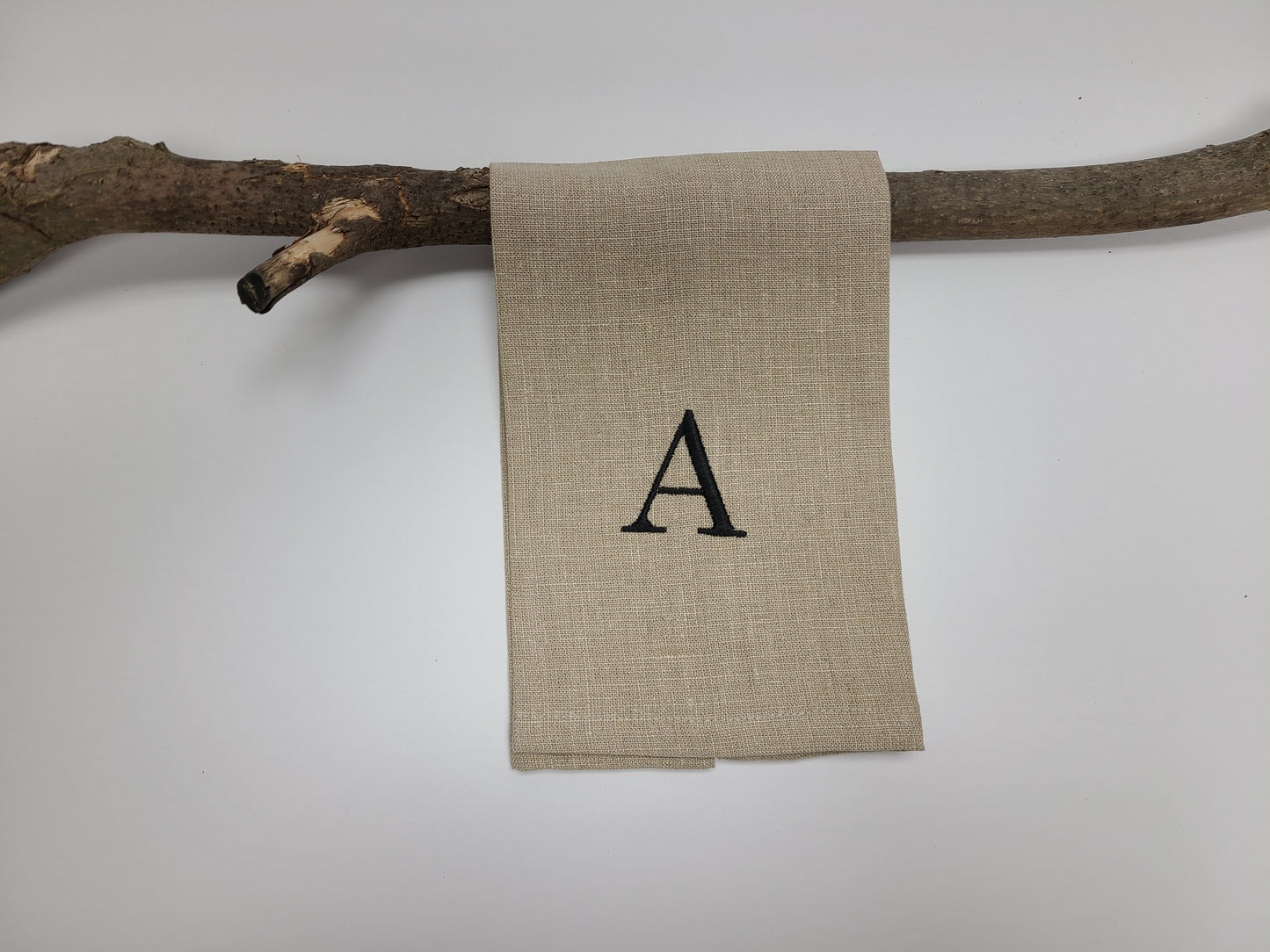 Monogram Linen Fingertip Towel Natural