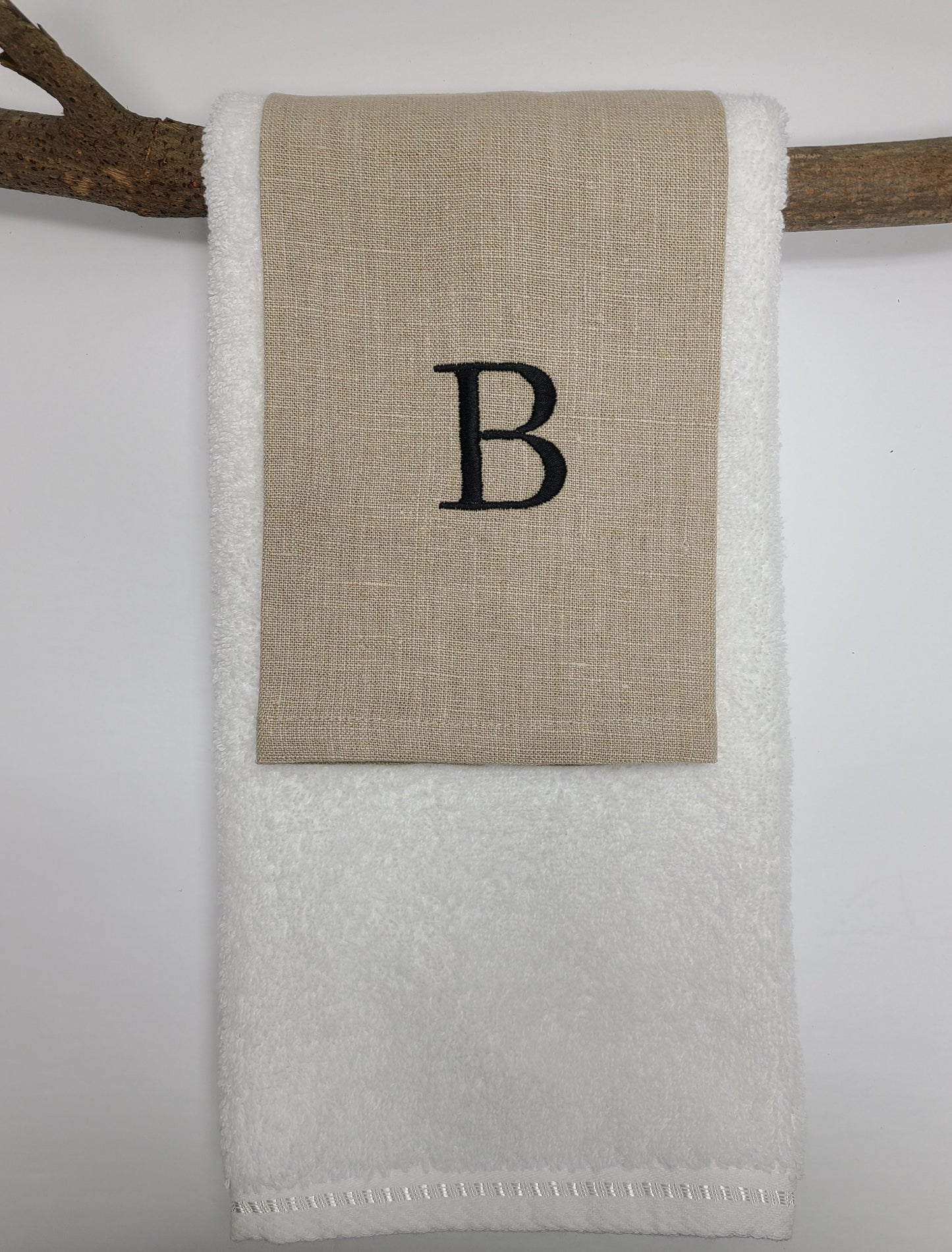 Monogram Linen Fingertip Towel Natural