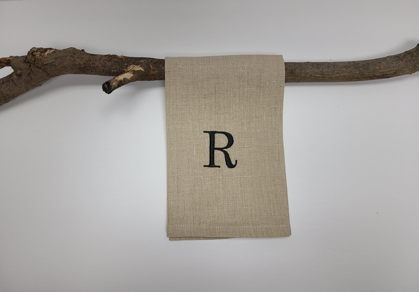 Monogram Linen Fingertip Towel Natural