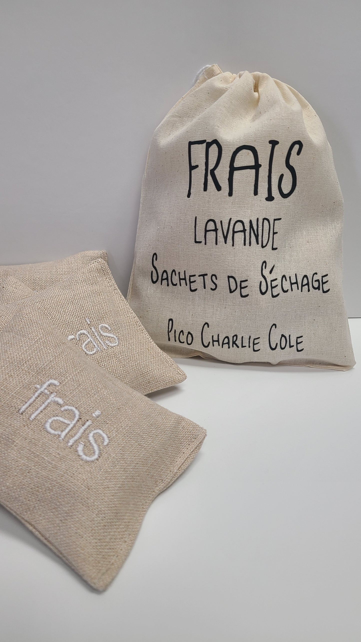 Bag of FRAIS Dryer Sachets