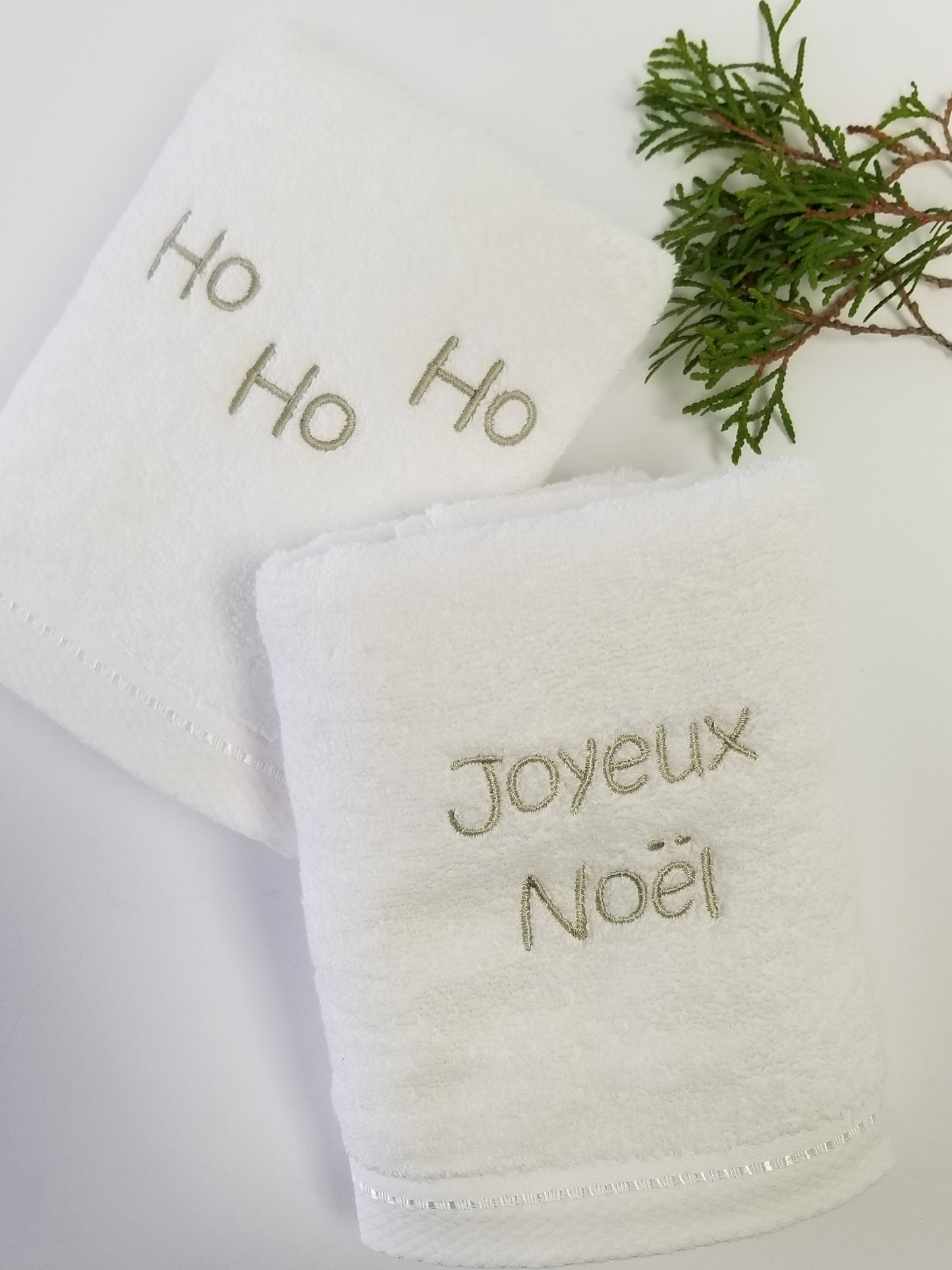 Joyeux Noel Hand Towel