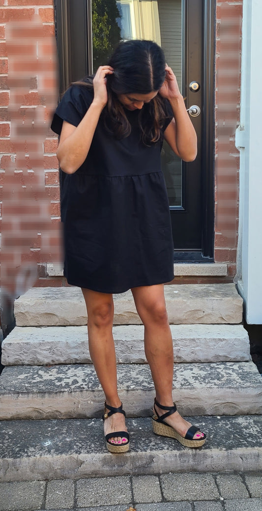 The LILY Linen Dress in black