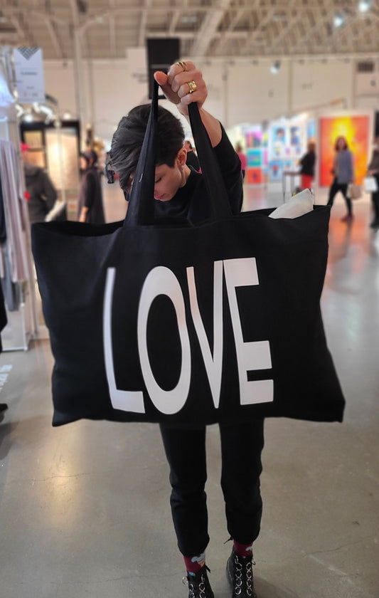 LOVE Tote Bag Black