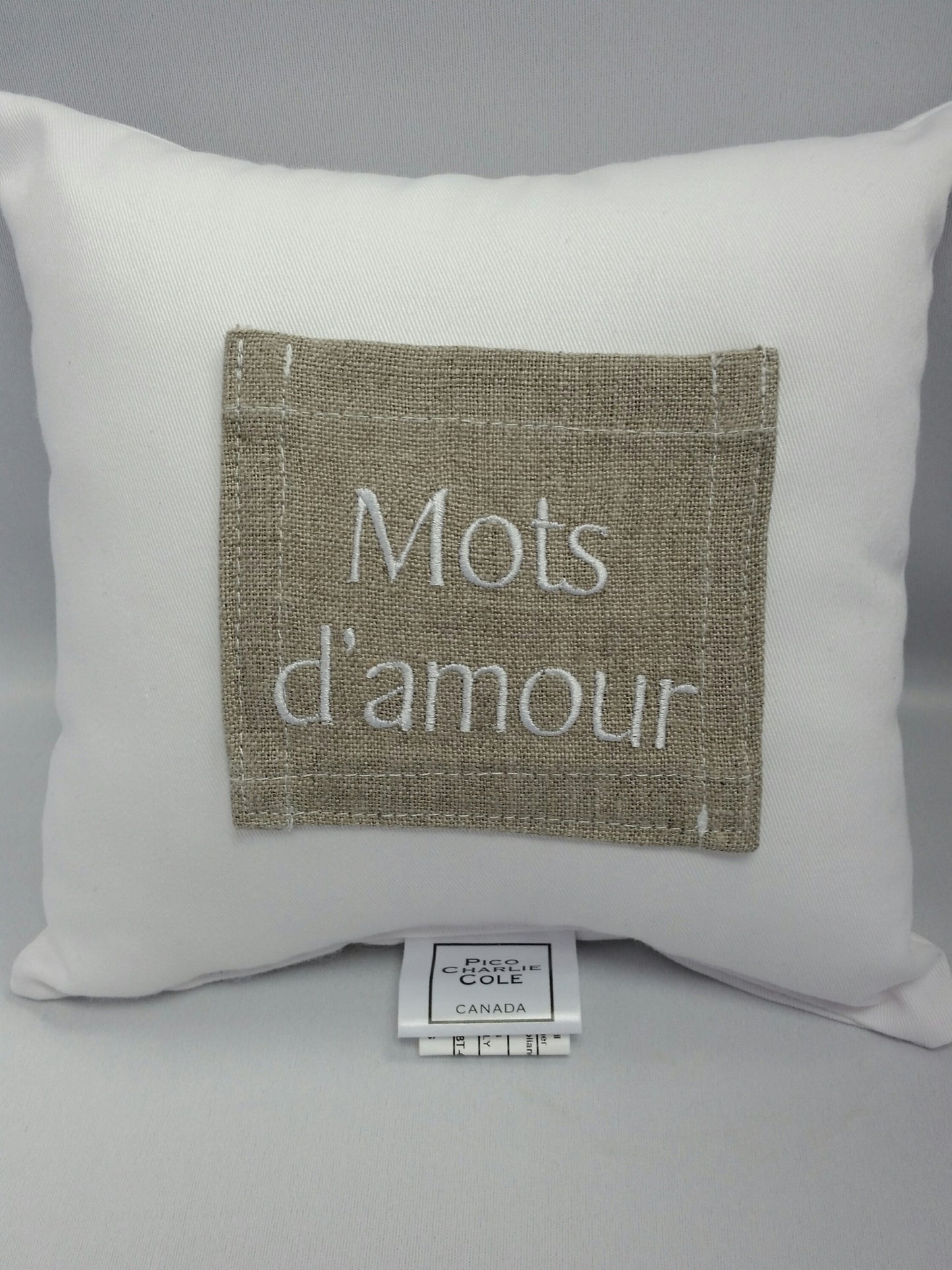 Mots d'amour Pocket Pillow